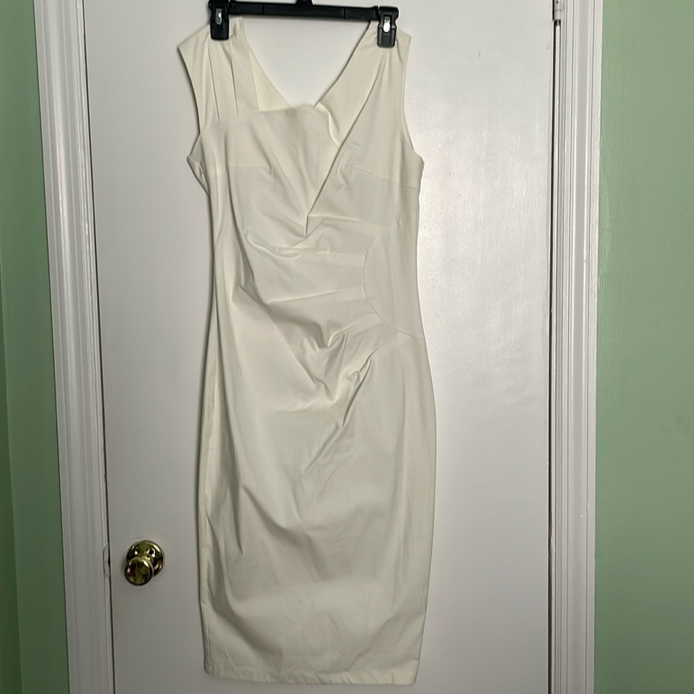 Muxxn NWOT Ladies Large Off White Dress. Never Worn